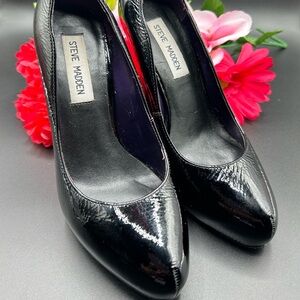 Steve Madden ViVVAA Black Patent Leather 4” Heels Size 5 1/2 M